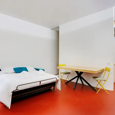 Le Plumassier Du Roi Apartmán *