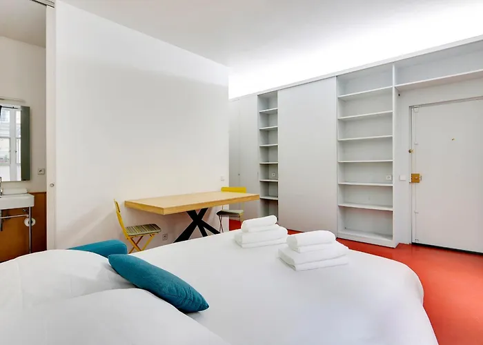 Le Plumassier Du Roi * Párizs