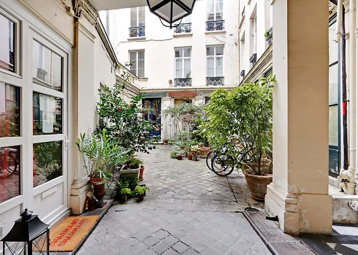 Le Plumassier Du Roi