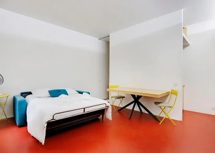 Le Plumassier Du Roi Apartman *